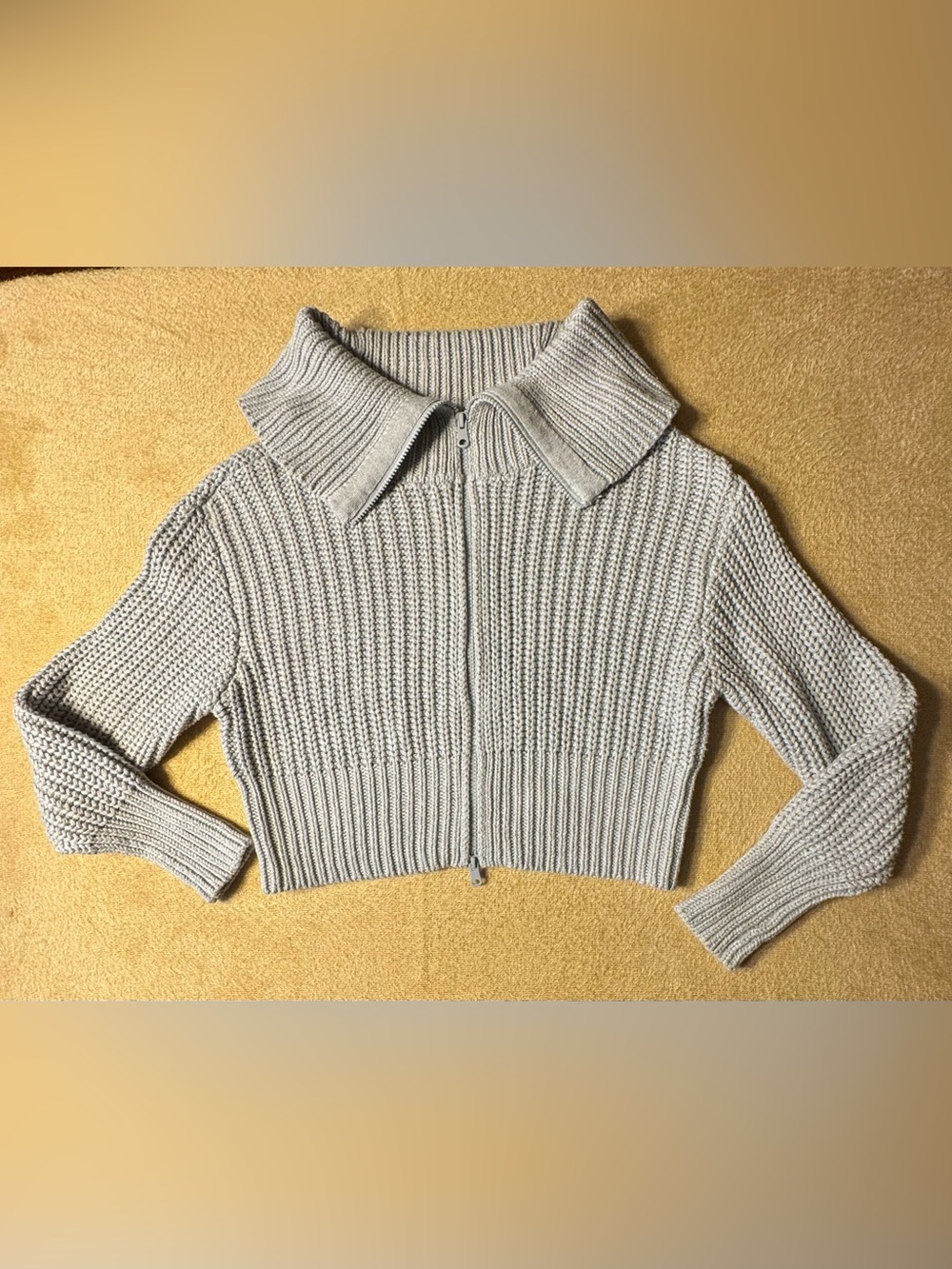 Cropped Rib-Knit Zip Sweater Jacket - Light Gray